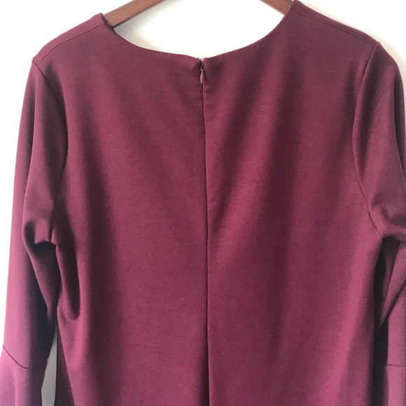 Old Navy | Bell Sleeve Shift Dress - Picture 3 of 5